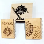 دفترچه با جلد چوبی  همراه قاب چوبی (آماده همکاری با ادارات،نهادها،شرکتهاجهت تبلیغات و همچنین فروش عمده باتجارهستیم)